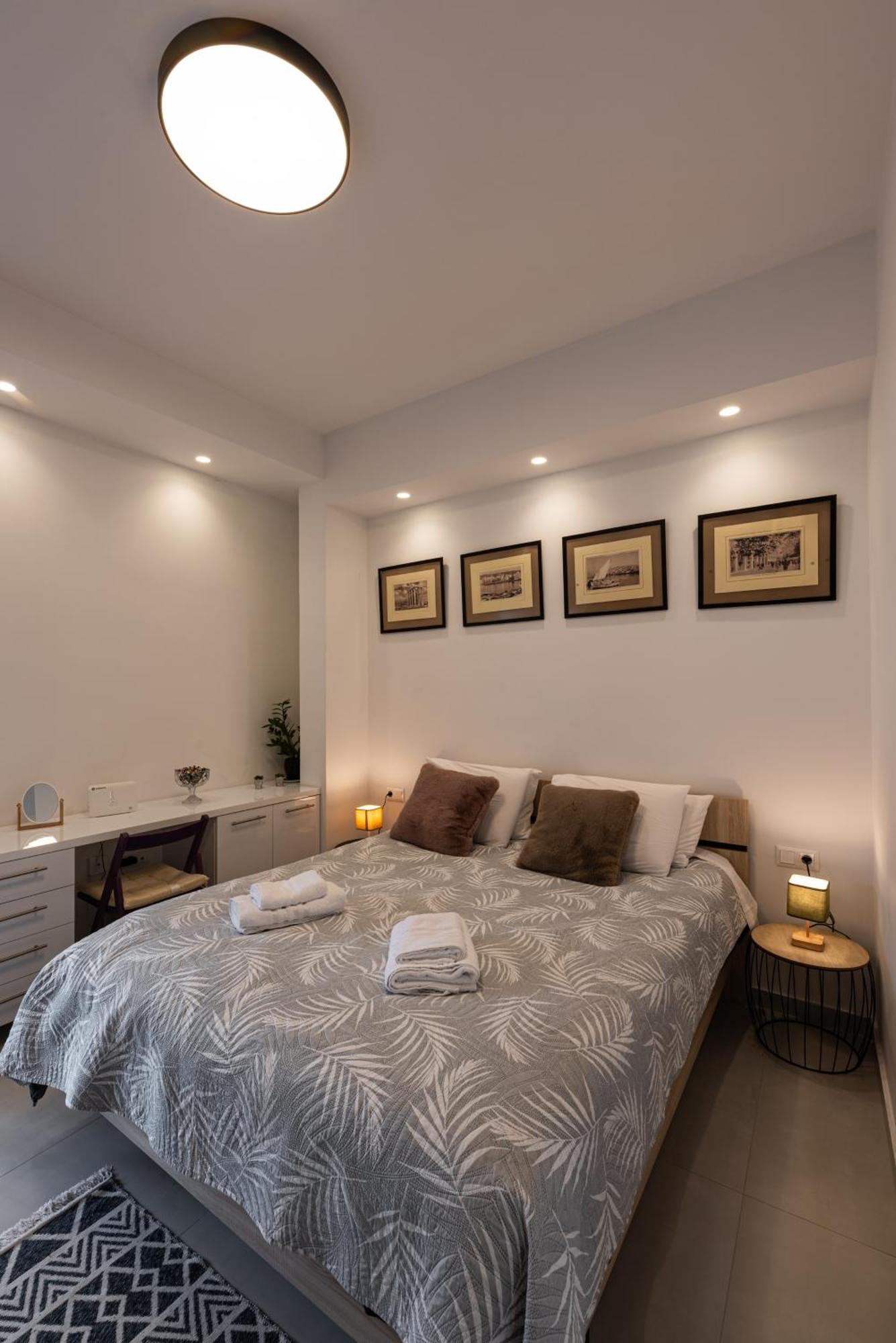Modern Studio Apartment B アテネ エクステリア 写真